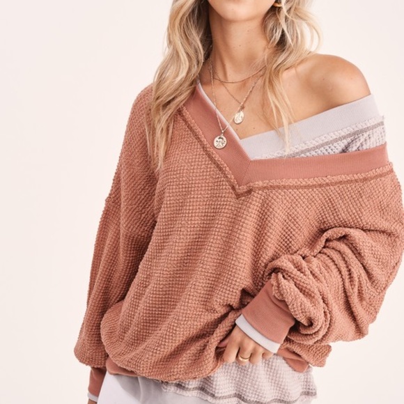 NWT Waffle Knit Double V-neck Top - Picture 2 of 4